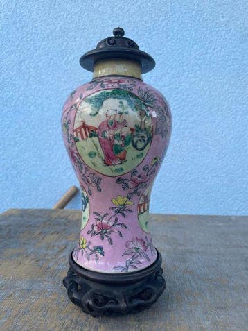 Vaas - Porselein, Hout - China - Qianlong (1736-1795)