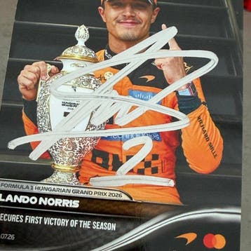Mclaren - Topps Now - Secures First Victory of the Season, Nieuw