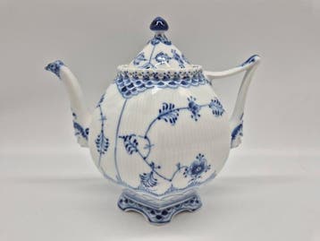 Royal Copenhagen - Teekanne Musselmalet Vollspitze - Théière
