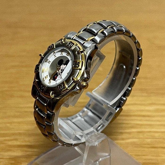 Disney - Mickey Mouse Quartz Wristwatch for Women – Disney, Collections, Disney