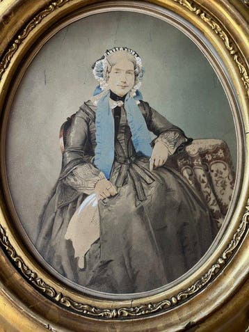 . - Fanny von Müller (geb. Stern) koloriertes Photo in