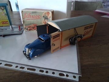 Schuco - Modelauto (3) - Schuco garage 1500, auto 3000 en, Antiek en Kunst, Antiek | Speelgoed