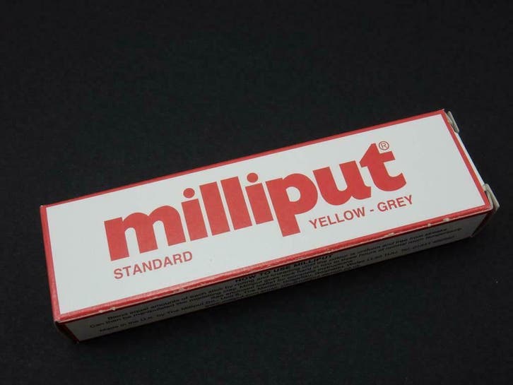Milliput Standard Geel/Grijs, Hobby en Vrije tijd, Modelbouw | Auto's en Voertuigen