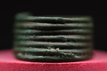Bronstijd - (Urnfieldcultuur) - circulair Spiral Ring - 2.1, Antiek en Kunst