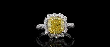 Ring - 14 karaat Witgoud - 4.05ct. tw. Geel Diamant (Fancy, Nieuw