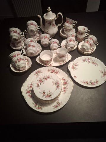 Royal Albert - Service à café (34) - Lavender Rose -, Antiek en Kunst