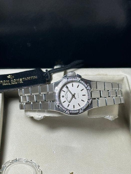Vacheron Constantin - Lady Overseas Factory Diamonds -, Handtassen en Accessoires, Horloges | Heren