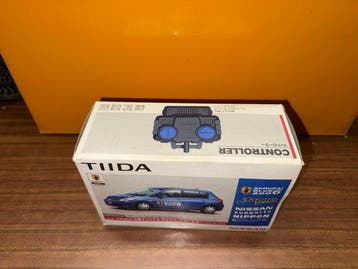 Takara Tomy - Speelgoed Nissan TIIDA edizione limitata