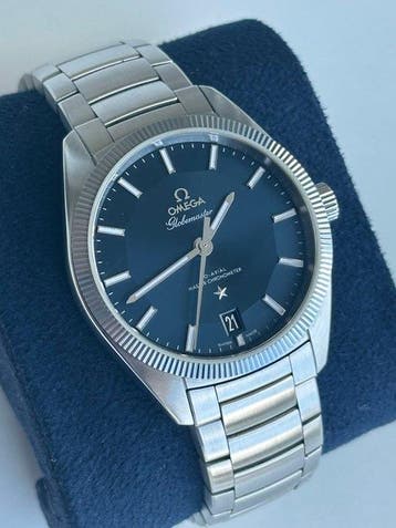 Omega - CONSTELLATION GLOBEMASTER MASTER CHRONOMETER -