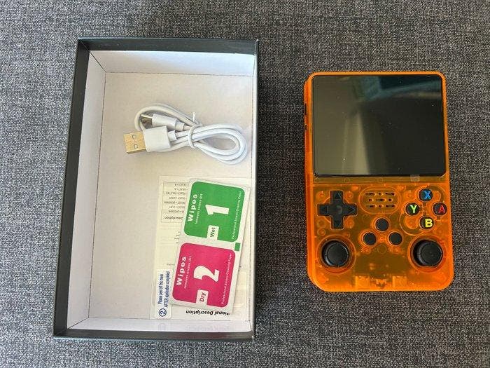 R36S - R36S - R36S Pro 64GB Retro Game Console Oranje nieuw, Games en Spelcomputers, Spelcomputers | Overige Accessoires