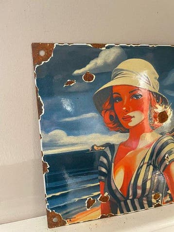 Art Deco Riviera stijl emaille bord – vrouw aan zee – Franse