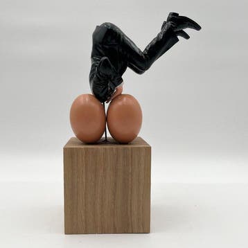 Coco de Paris - Falling into eggs
