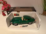 Bburago 1:18 - Modelauto - Jaguar E Coupé 1961, Nieuw