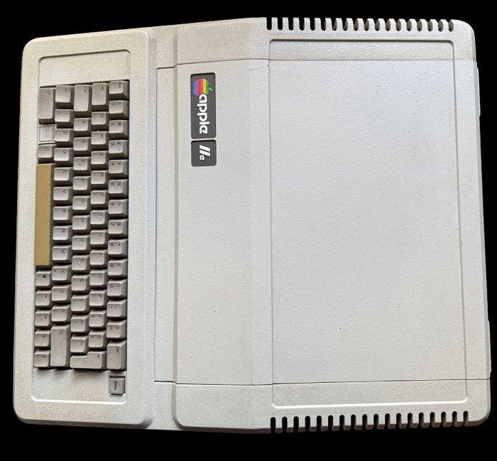 Apple IIe - Computer, Consoles de jeu & Jeux vidéo, Consoles de jeu | Accessoires Autre