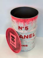 Rob VanMore - Chucky kills Chanel Barrel