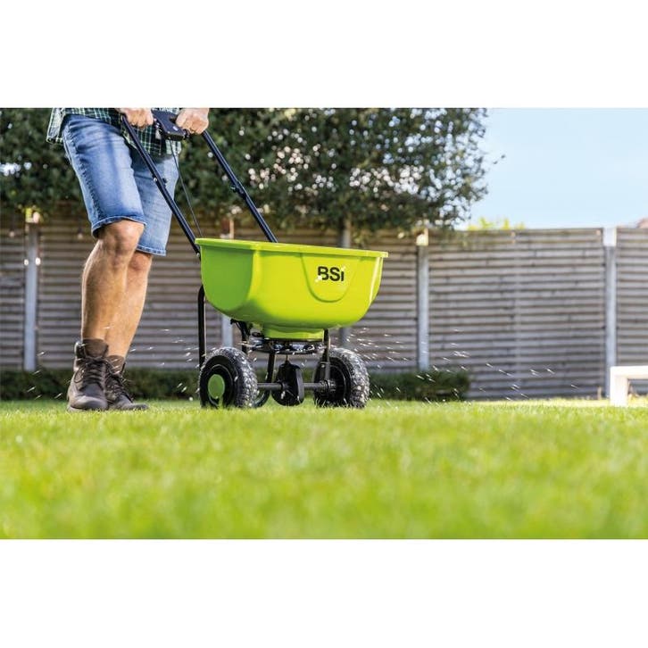 Bsi meststofstrooier mestkarretje strooiwagen 27 liter, Tuin en Terras, Hand-tuingereedschap, Nieuw