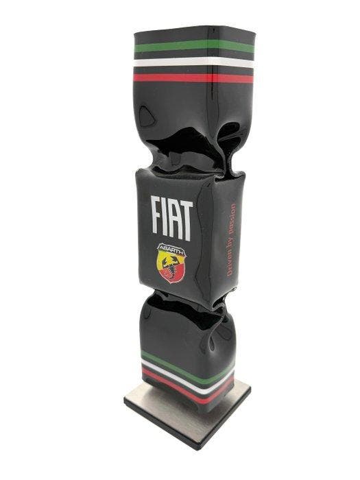 Michael Daniels - FIAT Abarth - Luxury Art Candy Toffee, Antiquités & Art, Art | Objets design