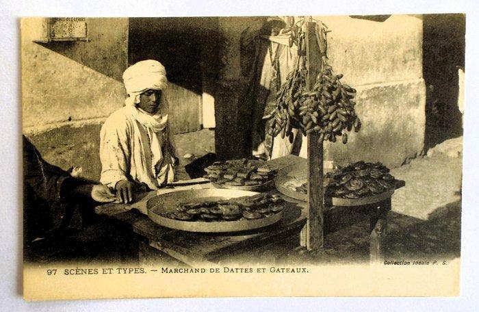 Algérie,  - Ouled-Naïls, Café Maure, Ecole de tapis,, Collections, Cartes postales | Étranger
