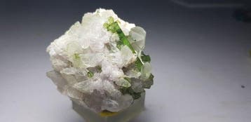 Geen reserveprijs toermalijn met kwarts Mineralencollectie -, Verzamelen, Mineralen en Fossielen