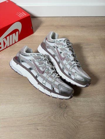 Nike - Sneakers - Maat: EU 44 - Nieuw met tags, Nieuw