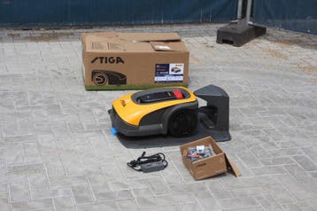 Veiling: Robotmaaier Stiga A1000 Elektrisch (GPS systeem) Ni, Tuin en Terras, Ophalen, Nieuw