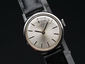 IWC - International Watch Co. Dress Watch - Sans prix de, Handtassen en Accessoires, Horloges | Heren, Nieuw