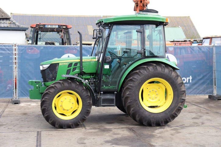 Veiling: Tractor John Deere 5075E 4WD Diesel 65pk 2024, Zakelijke goederen, Landbouw | Tractoren, Ophalen