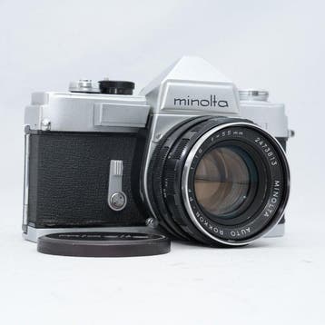 Minolta SR-1 with Auto Rokkor-PF 55mm f/1.8 lens Appareil