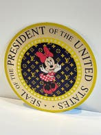 Rob VanMore - President Minnie X LV Circle - 50cm