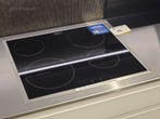 Inductie kookplaat Zanussi ZANZHRH642X, Ophalen