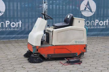 Veiling: Veegmachine Tennant 6100 Elektrisch 2017, Ophalen