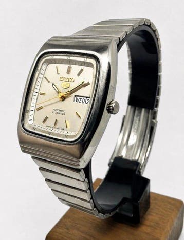 Seiko - Seiko 5 Day/Date Automatic “Champagne Silver TV