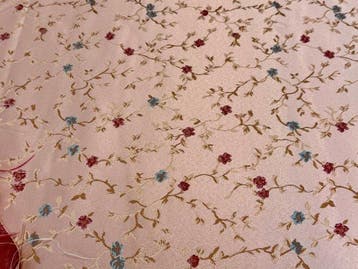 Exclusieve GCFabrics – Jacquardweefsel met bloemmotief in