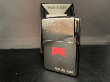 Zippo - EXCEPTIONNEL & RARE - MARLBORO PURSUE FLAVOR -
