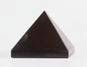 Uitzonderlijke natuurlijke zwarte toermalijnpiramide – 1.560, Verzamelen