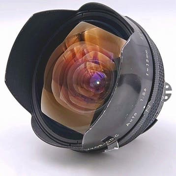 Nikon Nikkor-QD-C Auto 1:5.6 f=15mm Ai with cap Cameralens