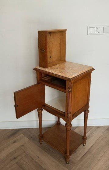 Gemerkt - Gesigneerd - Kast - Bijzettafel / Halkast /