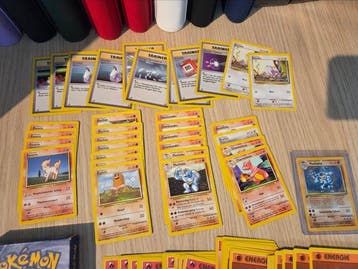 Pokémon - 65 Mixed collection - WOTC - Base set, Hobby en Vrije tijd, Nieuw