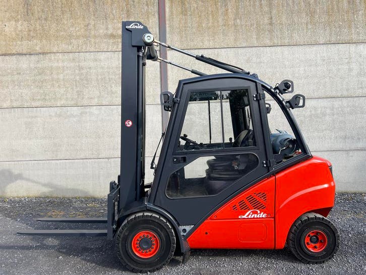 Linde H30T-01 heftruck 3 ton gas - triplex 6m40, Articles professionnels, Machines & Construction | Chariots élévateurs & Transport interne