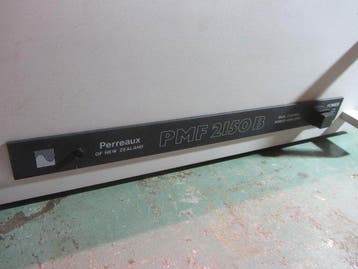 PERREAUX - PFM 215B Solid state eindversterker, Nieuw