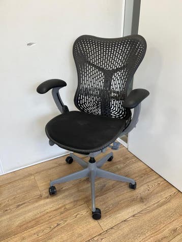 50x Refurbished Herman Miller Mirra Grijs Zwart, Verzenden, Bureaustoel