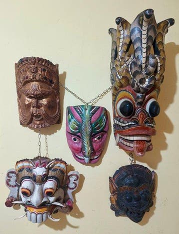 Collectie 5 maskers - Hout - China, Indonesië, Mexico, Sri