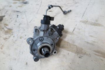 injectiepomp Mercedes Benz W213 2.0 CDI A6540700001, Verzenden