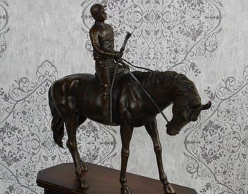 sculptuur, Jockey te paard (xxl) - 52.4 cm - Brons, Hout