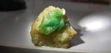 Fluorescerend zeldzaam hauyniet mineraal Exemplaar - Hoogte:, Verzamelen
