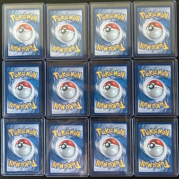 Pokémon - 12 Bulk kaarten - Various sets