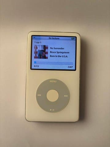 Apple - iPod Classic 5th Generation Video 30GB MA002LL/A MP3