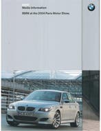2004 BMW PARIJS HARDCOVER PERSMAP ENGELS, Nieuw
