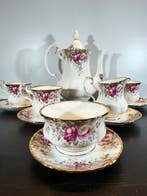 Royal Albert - Theeservies (11) - Been - Herfstrozen/ 1981