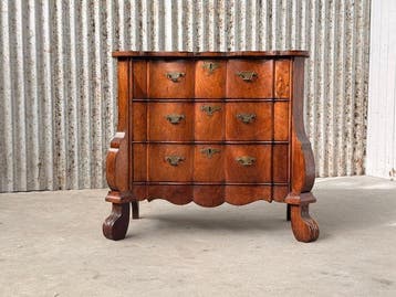 Commode - ladekast, penant, dressoir, buffet - Eik, Walnoot